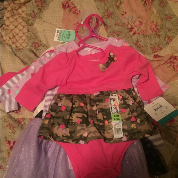 Baby girl clothing. 0-3 months and 6-9 months.. - Picture 2 of 8